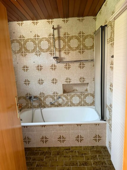 Badezimmer EG