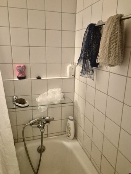 Bad mit Wanne