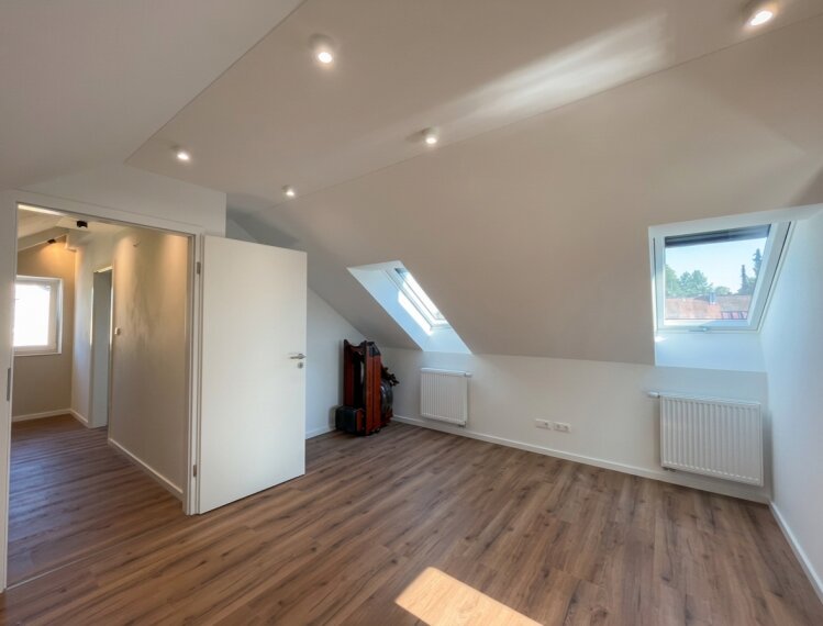 Schlafzimmer mit eigener Dusche