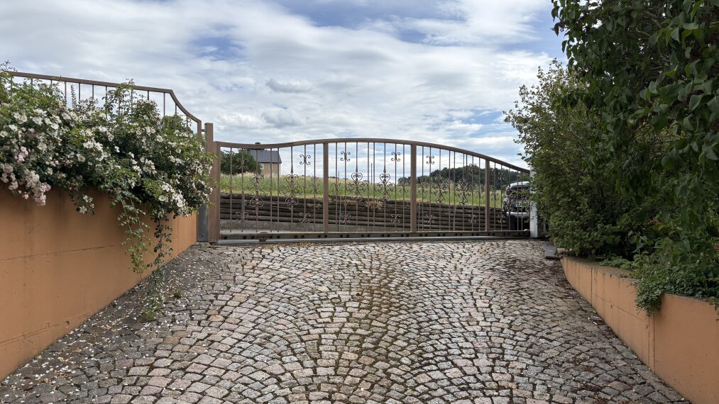 Einfahrtstor